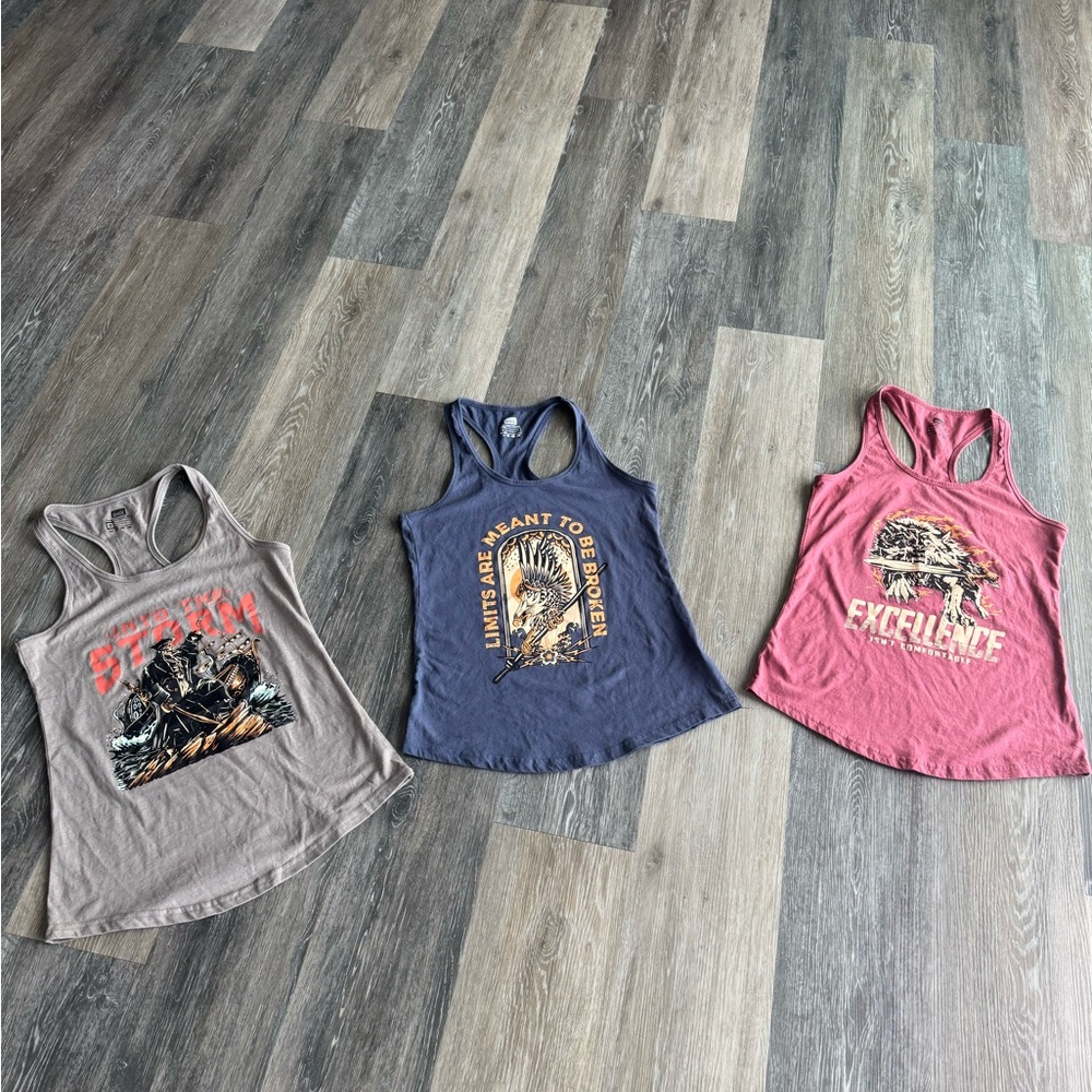 Women's Graphic Racerback Tank Top Set